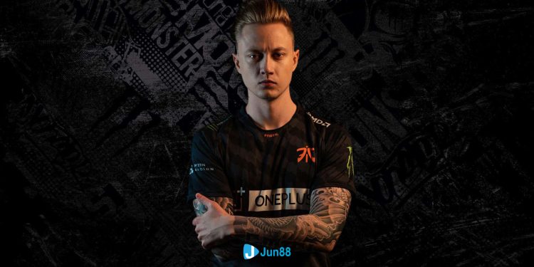 T1 Rekkles phỏng vấn, cho biết lý do chuyển đến team Academy